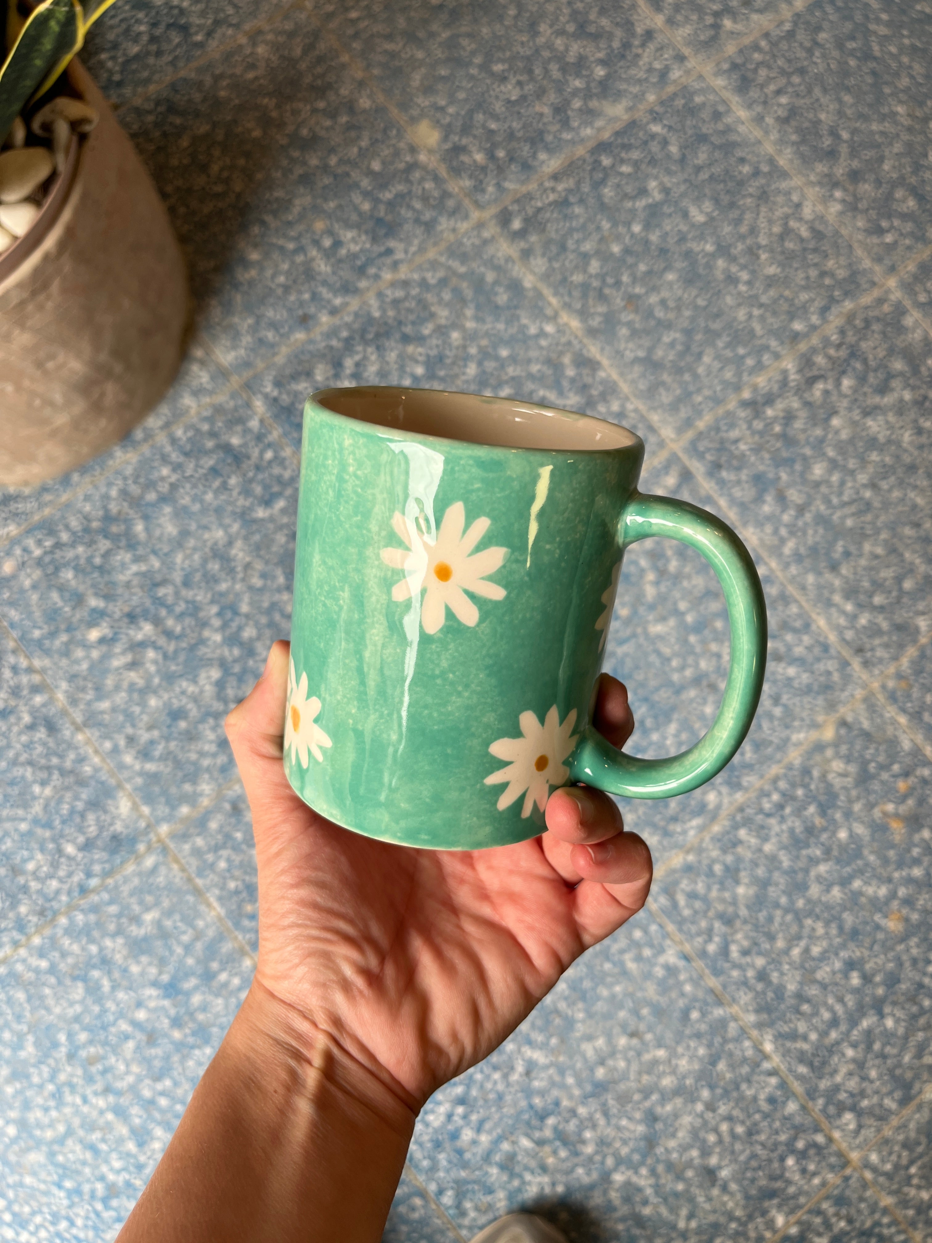 סדנת יום הולדת – צביעת כלי קרמיקה